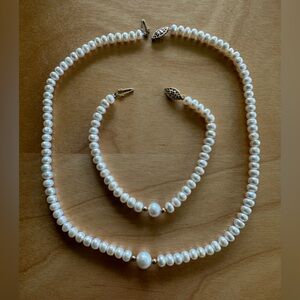 Classic Pearl Necklace and Bracelet Set - like new